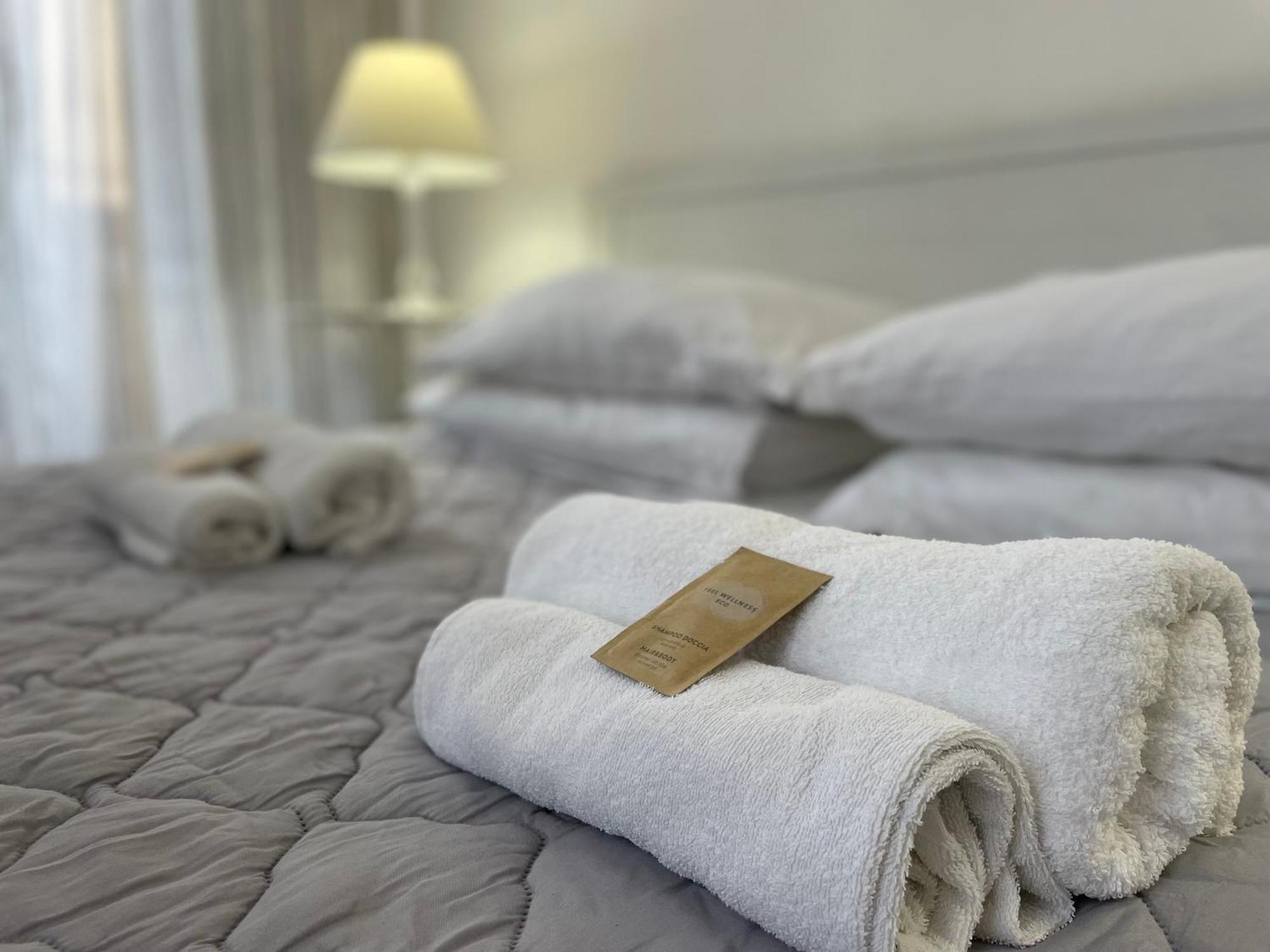 Bb Essenze Bed & Breakfast Palermo Luaran gambar