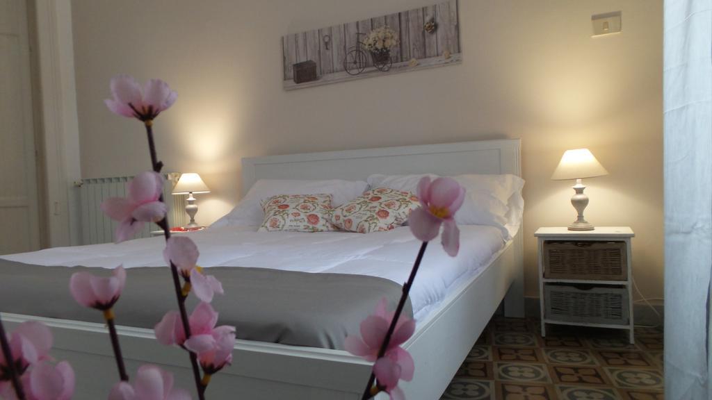 Bb Essenze Bed & Breakfast Palermo Luaran gambar